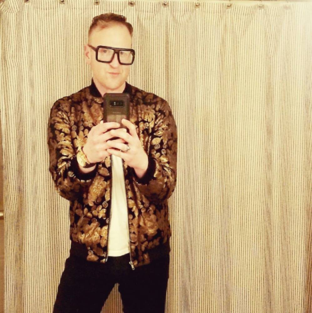 Meet your Posher, Barry